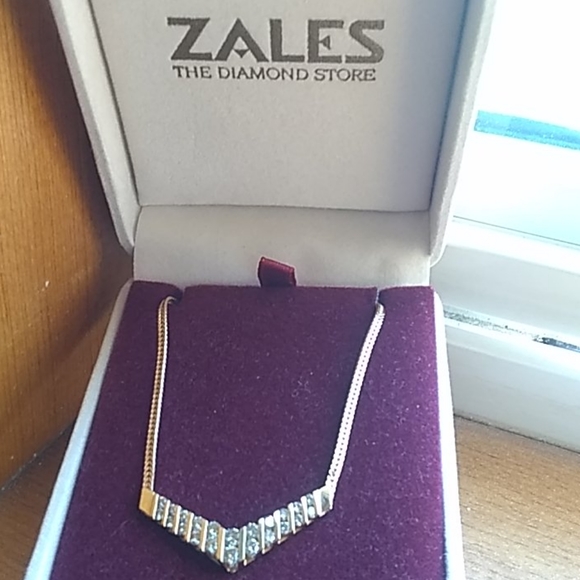 Zales Jewelry - ONE DAY SALE!! HURRY!! Zales 14kt 1CT Diamond Necklace